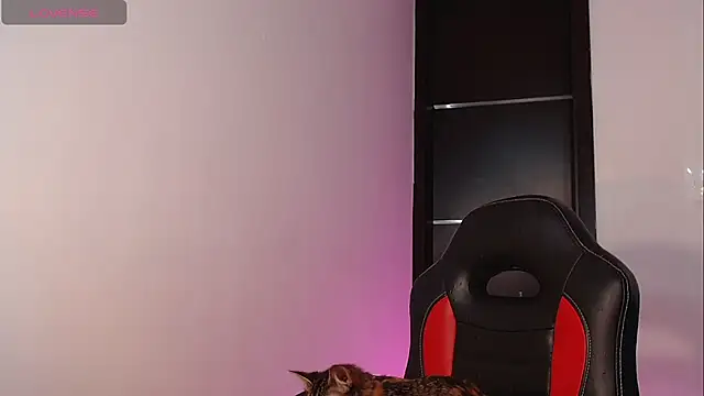 Snapshot of GiselleBlare chatting on 12-12-24, 06:47 GiselleBlare online show from 12-12-24, 06:47