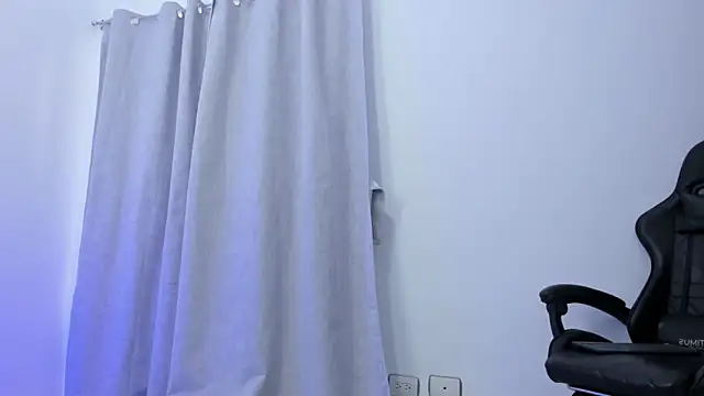 Snapshot of Michaelferrel chatting on 12-02-24, 01:24 Michaelferrel online show from 12-02-24, 01:24