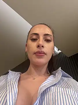 NattyPierce online show from 12-31-24, 06:37