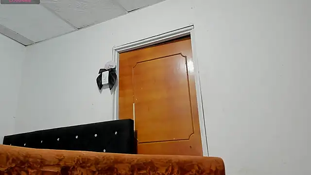 Snapshot of chloe_evanx_ chatting on 01-02-25, 07:18 chloe evanx online show from 01-02-25, 07:18