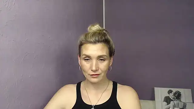  sexy lady online show from 01-02-25, 01:30