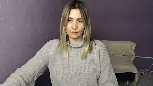  sexy lady online show from 10-06-25, 02:47