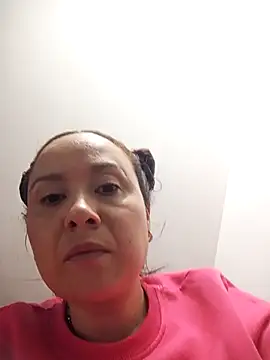 Snapshot of RenataSexy_ chatting on 01-08-25, 03:29 RenataSexy online show from 01-08-25, 03:29