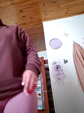 Snapshot of RenataSexy_ chatting on 09-11-25, 05:02 RenataSexy online show from 09-11-25, 05:02