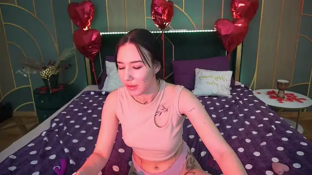 Snapshot of NikkiGoldSide chatting on 03-02-25, 07:56 NikkiGoldSide online show from 03-02-25, 07:56