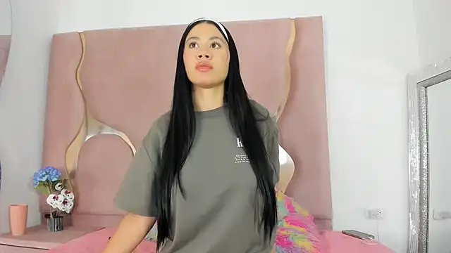 Sofia-candyht online show from 03-13-26, 01:23