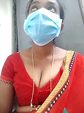 Snapshot of Jyotilakshmi chatting on 10-25-25, 12:45 Jyotilakshmi online show from 10-25-25, 12:45