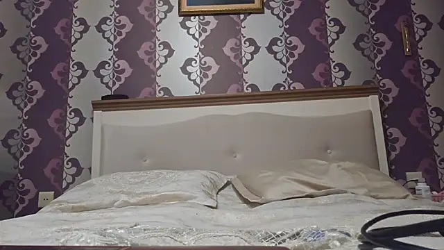 Snapshot of AlejandraDelaney chatting on 02-04-25, 10:55 AlejandraDelaney online show from 02-04-25, 10:55