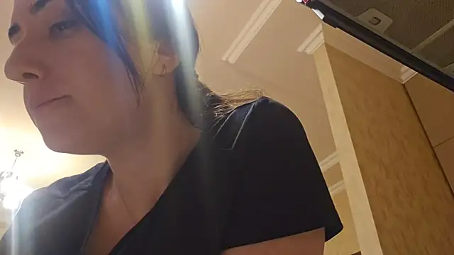 AlejandraDelaney online show from 04-05-26, 03:09