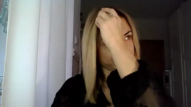 Snapshot of ashley_xlove chatting on 12-19-24, 07:40 ashley xlove online show from 12-19-24, 07:40