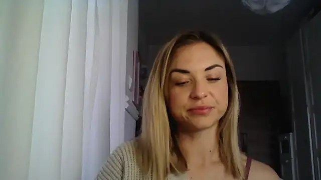 Snapshot of ashley_xlove chatting on 03-13-25, 07:42 ashley xlove online show from 03-13-25, 07:42