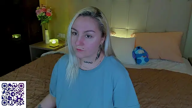 Snapshot of Debbie_Taylor chatting on 01-18-26, 05:11 Debbie Taylor online show from 01-18-26, 05:11