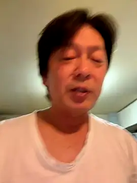 Snapshot of SaneService9 chatting on 10-19-25, 11:11 SaneService9 online show from 10-19-25, 11:11