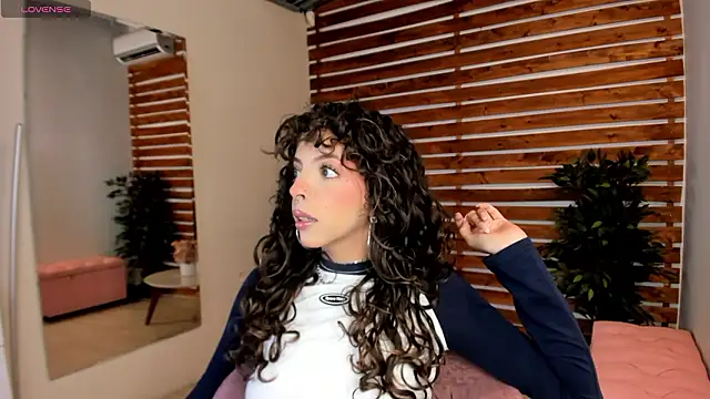 Sapphire Venuss online show from 01-14-26, 12:49