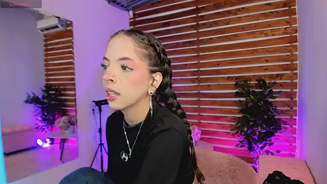 Sapphire Venuss online show from 02-04-26, 01:22