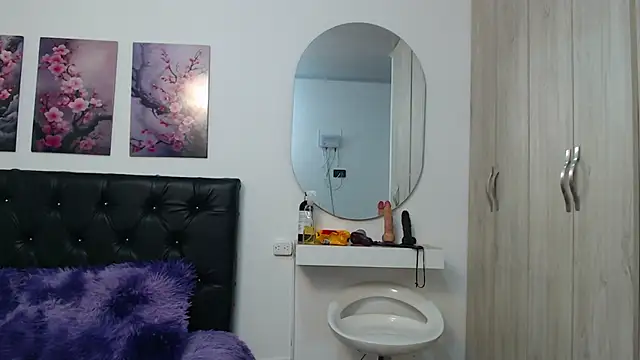 lily f00x online show from 11-13-25, 04:50