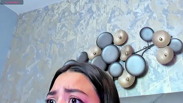 Snapshot of KimDevinne chatting on 11-07-25, 03:06 KimDevinne online show from 11-07-25, 03:06