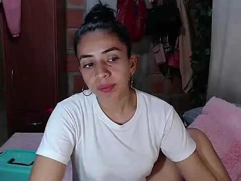 anngela01 online show from 01-20-25, 09:11