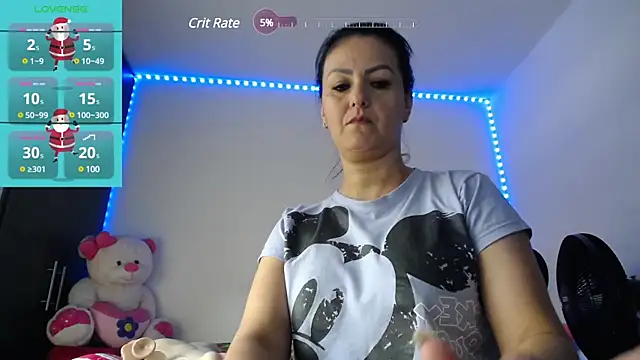 Snapshot of Sofiiaa_Cooper chatting on 12-23-24, 09:51 Sofiiaa Cooper online show from 12-23-24, 09:51