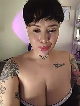 Snapshot of KatInk chatting on 07-15-26, 02:22 KatInk online show from 07-15-26, 02:22