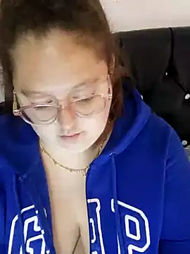 Chloee ep online show from 01-12-25, 09:51