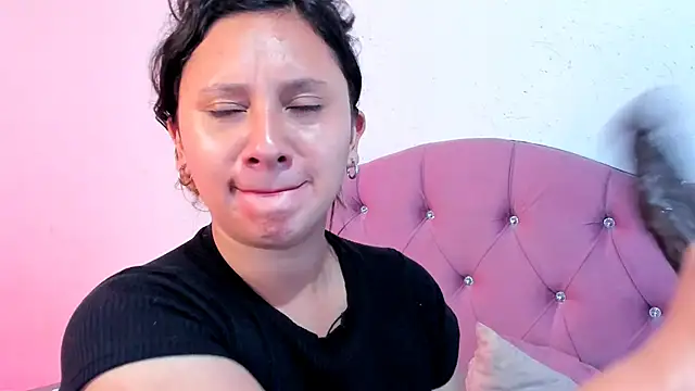 Snapshot of Mila_nixon02 chatting on 12-08-24, 01:03 Mila nixon02 online show from 12-08-24, 01:03