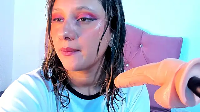 Snapshot of Mila_nixon02 chatting on 02-24-25, 04:36 Mila nixon02 online show from 02-24-25, 04:36