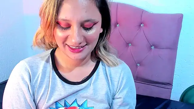 Snapshot of Mila_nixon02 chatting on 03-04-25, 05:34 Mila nixon02 online show from 03-04-25, 05:34