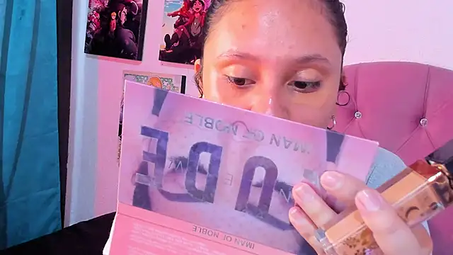 Snapshot of Mila_nixon02 chatting on 09-20-25, 05:25 Mila nixon02 online show from 09-20-25, 05:25