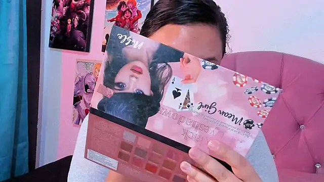 Snapshot of Mila_nixon02 chatting on 09-29-25, 04:45 Mila nixon02 online show from 09-29-25, 04:45