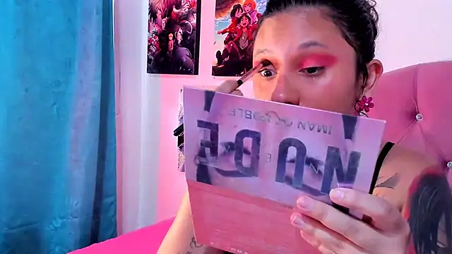 Snapshot of Mila_nixon02 chatting on 11-01-25, 05:48 Mila nixon02 online show from 11-01-25, 05:48