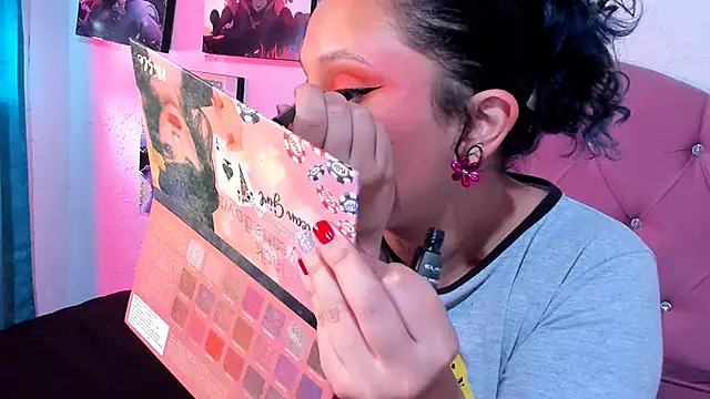 Snapshot of Mila_nixon02 chatting on 12-02-25, 05:19 Mila nixon02 online show from 12-02-25, 05:19