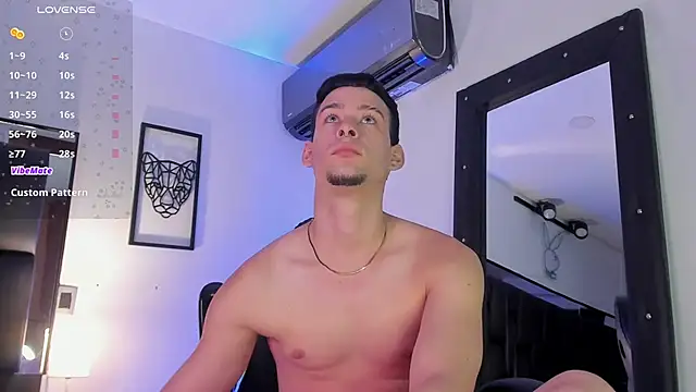 Snapshot of JadeSmiith_ chatting on 03-12-25, 10:07 JadeSmiith online show from 03-12-25, 10:07