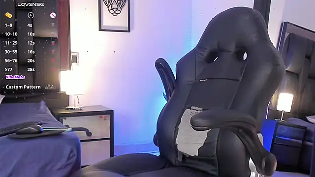 Snapshot of JadeSmiith_ chatting on 03-14-25, 09:43 JadeSmiith online show from 03-14-25, 09:43