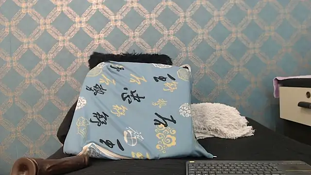 violeta cute18 online show from 03-11-25, 06:52