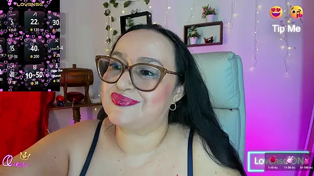 Gia Nahomi online show from 04-05-26, 08:17