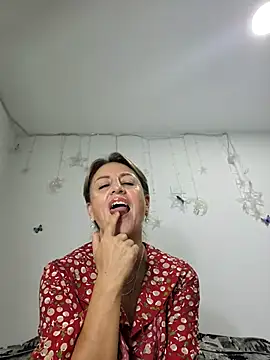 almaluna7 online show from 02-18-25, 11:08