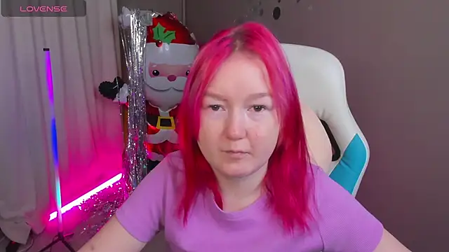 Snapshot of Sara_Robinson chatting on 01-04-25, 02:56 Sara Robinson online show from 01-04-25, 02:56