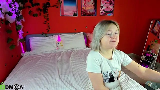 Sara Robinson online show from 04-24-26, 02:47