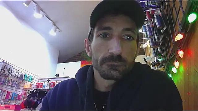 Snapshot of SlammyDjr chatting on 10-09-25, 10:24 SlammyDjr online show from 10-09-25, 10:24