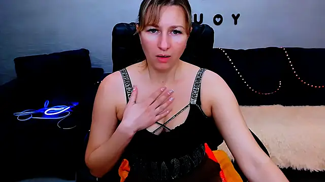 Incredible Ariela online show from 09-28-25, 03:50