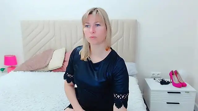 Snapshot of Incredible_Ariela chatting on 07-09-26, 10:19 Incredible Ariela online show from 07-09-26, 10:19