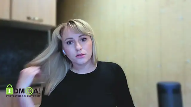 Snapshot of Smoorodinkaa chatting on 05-17-26, 07:43 Smoorodinkaa online show from 05-17-26, 07:43