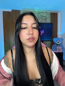 Snapshot of Tamara_Roberts1 chatting on 03-11-25, 02:43 Tamara Roberts1 online show from 03-11-25, 02:43