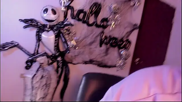 Snapshot of setsuna10 chatting on 10-14-25, 11:49 setsuna10 online show from 10-14-25, 11:49