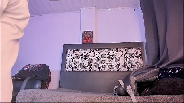 Snapshot of setsuna10 chatting on 11-15-25, 10:15 setsuna10 online show from 11-15-25, 10:15