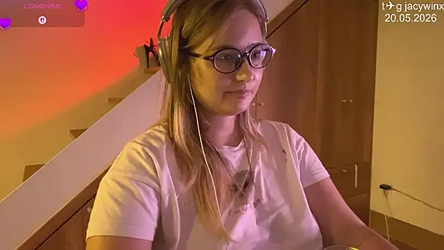 JacyWinslat online show from 05-20-26, 02:34