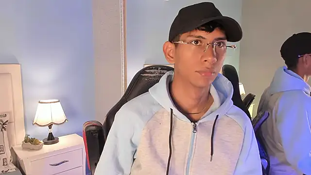 Snapshot of Nick_Collins18 chatting on 10-21-25, 07:14 Nick Collins18 online show from 10-21-25, 07:14