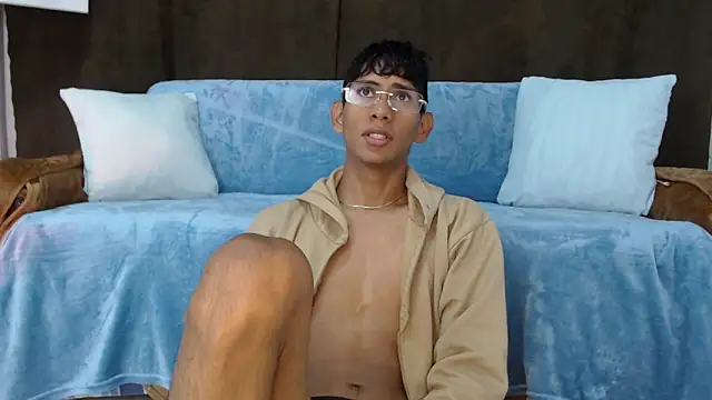 Snapshot of Nick_Collins18 chatting on 11-03-25, 11:26 Nick Collins18 online show from 11-03-25, 11:26