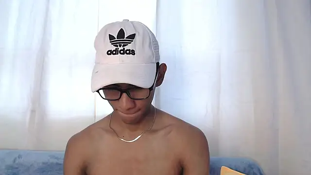 Snapshot of Nick_Collins18 chatting on 11-20-25, 07:57 Nick Collins18 online show from 11-20-25, 07:57